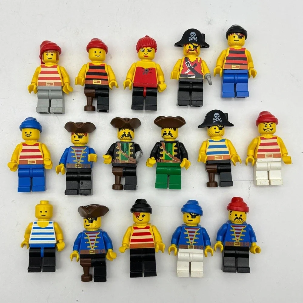Vintage LEGO Pirates Minifigure Lot 17 Figures Imperial Soldiers Peg Legs Hook